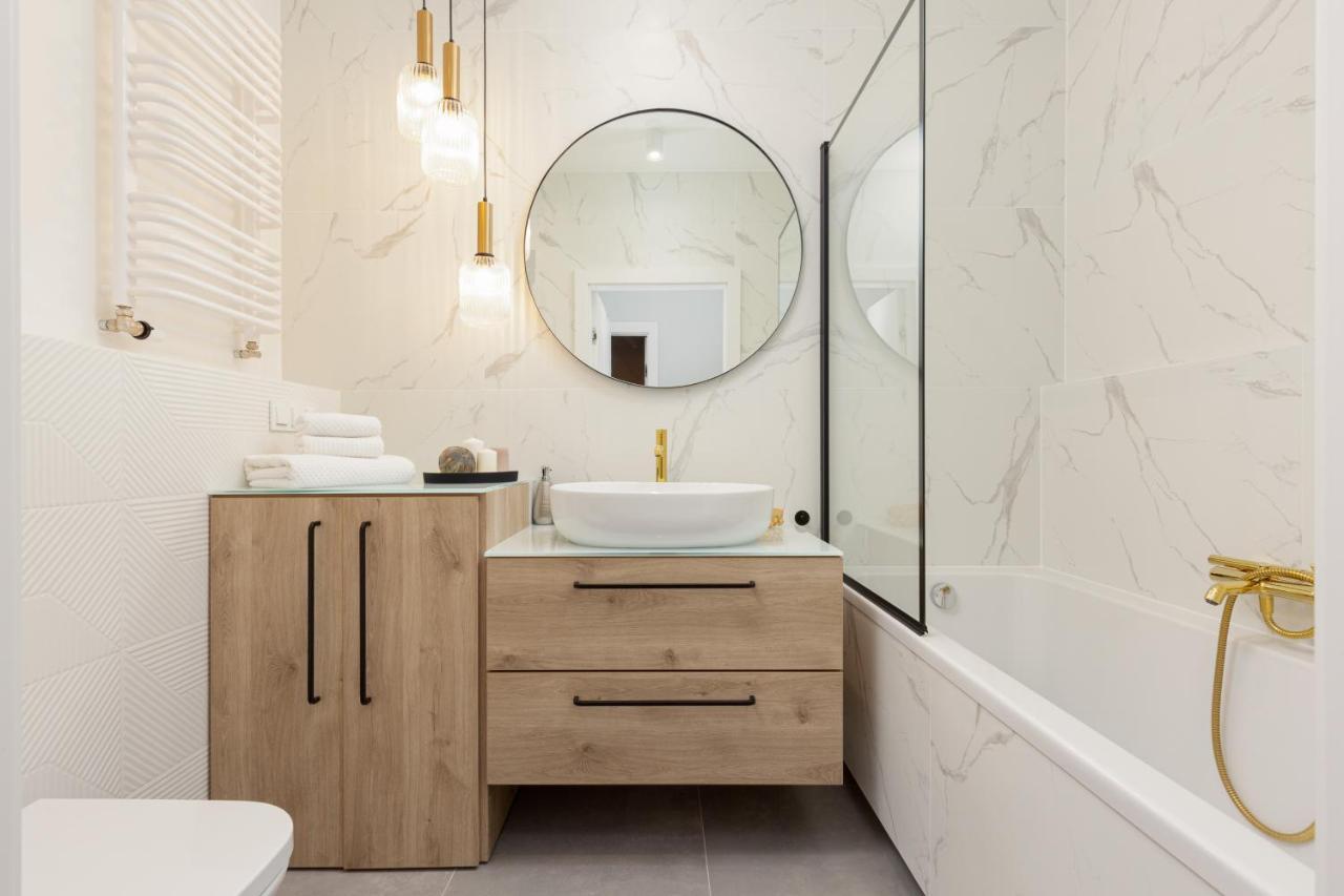 Tessan'S Suite Mokotow By Renters Prestige Варшава Экстерьер фото