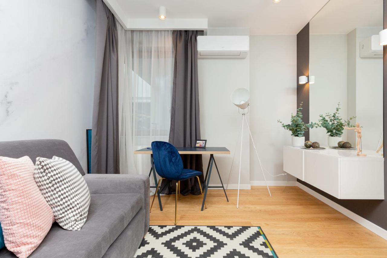 Tessan'S Suite Mokotow By Renters Prestige Варшава Экстерьер фото