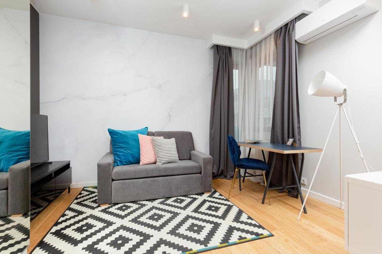 Tessan'S Suite Mokotow By Renters Prestige Варшава Экстерьер фото